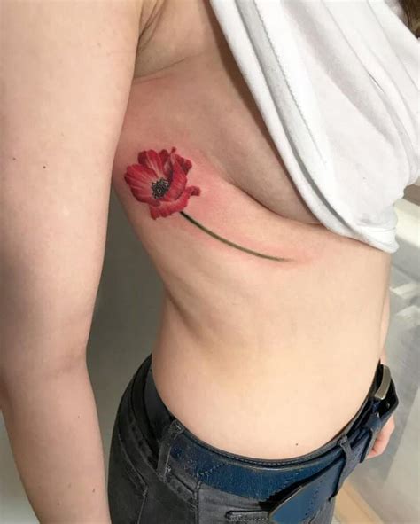 23 Under Breast Tattoo Ideas For The Bravest。